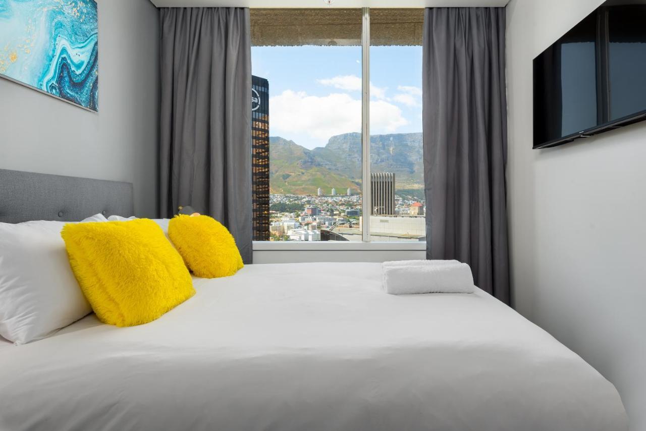 One Thibault Luxury Apartment