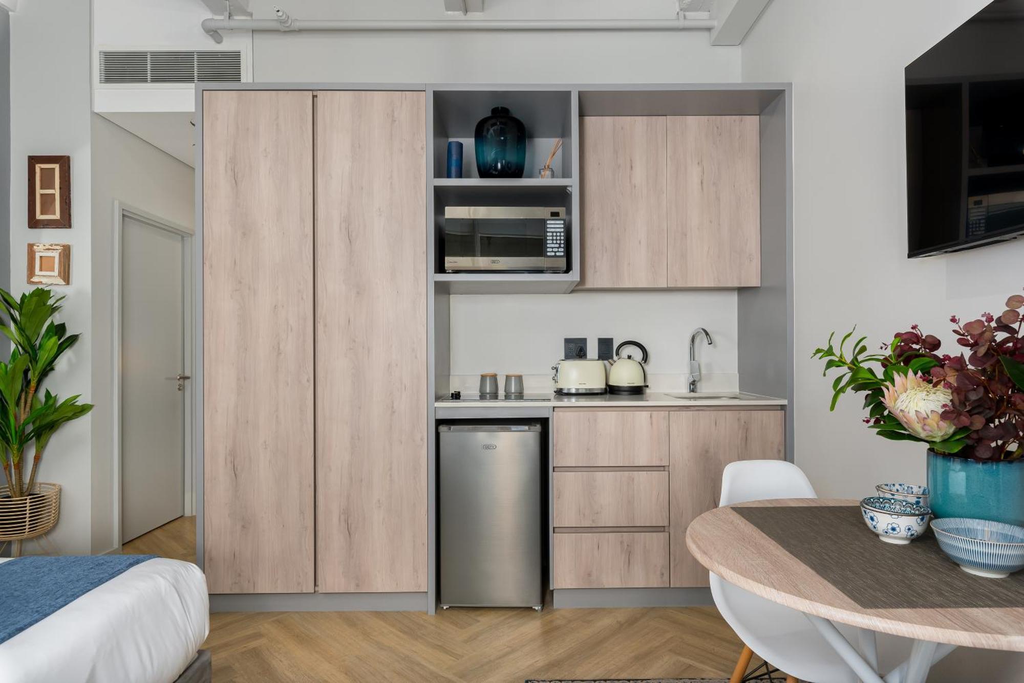 One Thibault Luxury