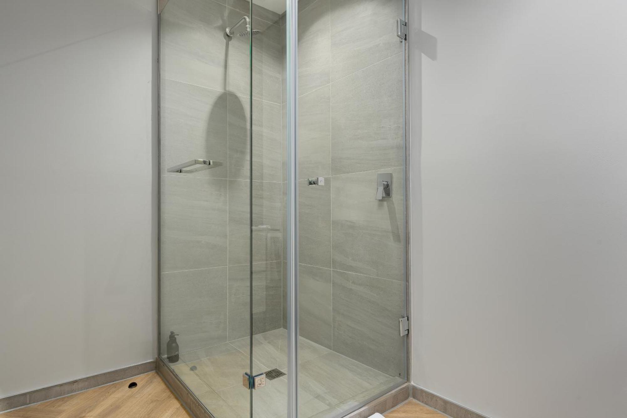 One Thibault Luxury Apartment