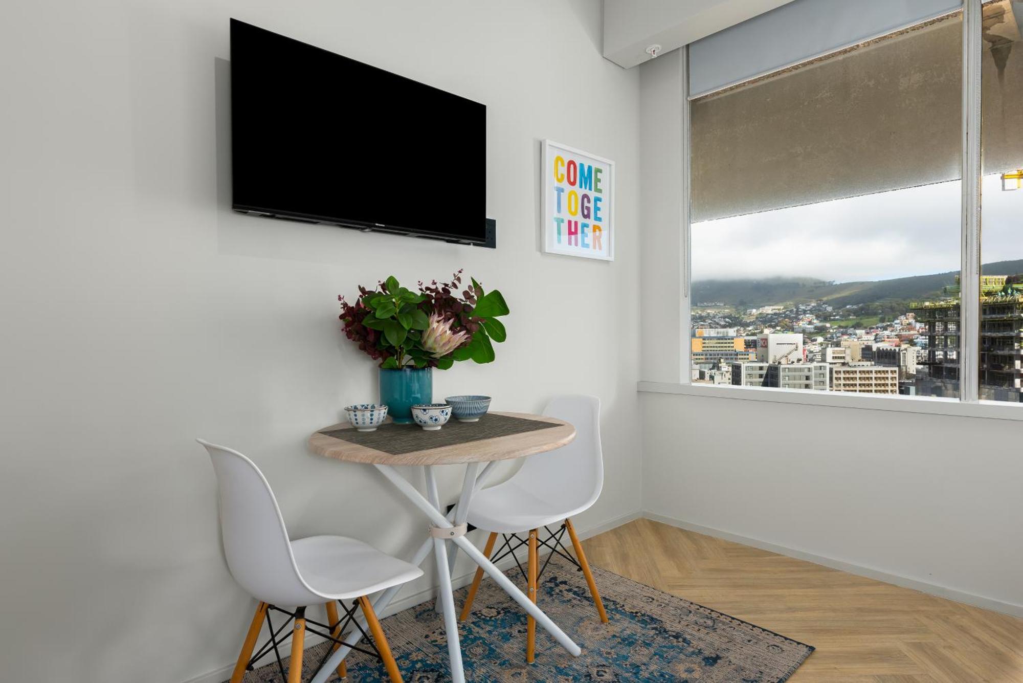 One Thibault Luxury Apartment