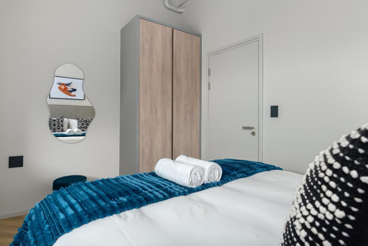 One Thibault Luxury * Cape Town